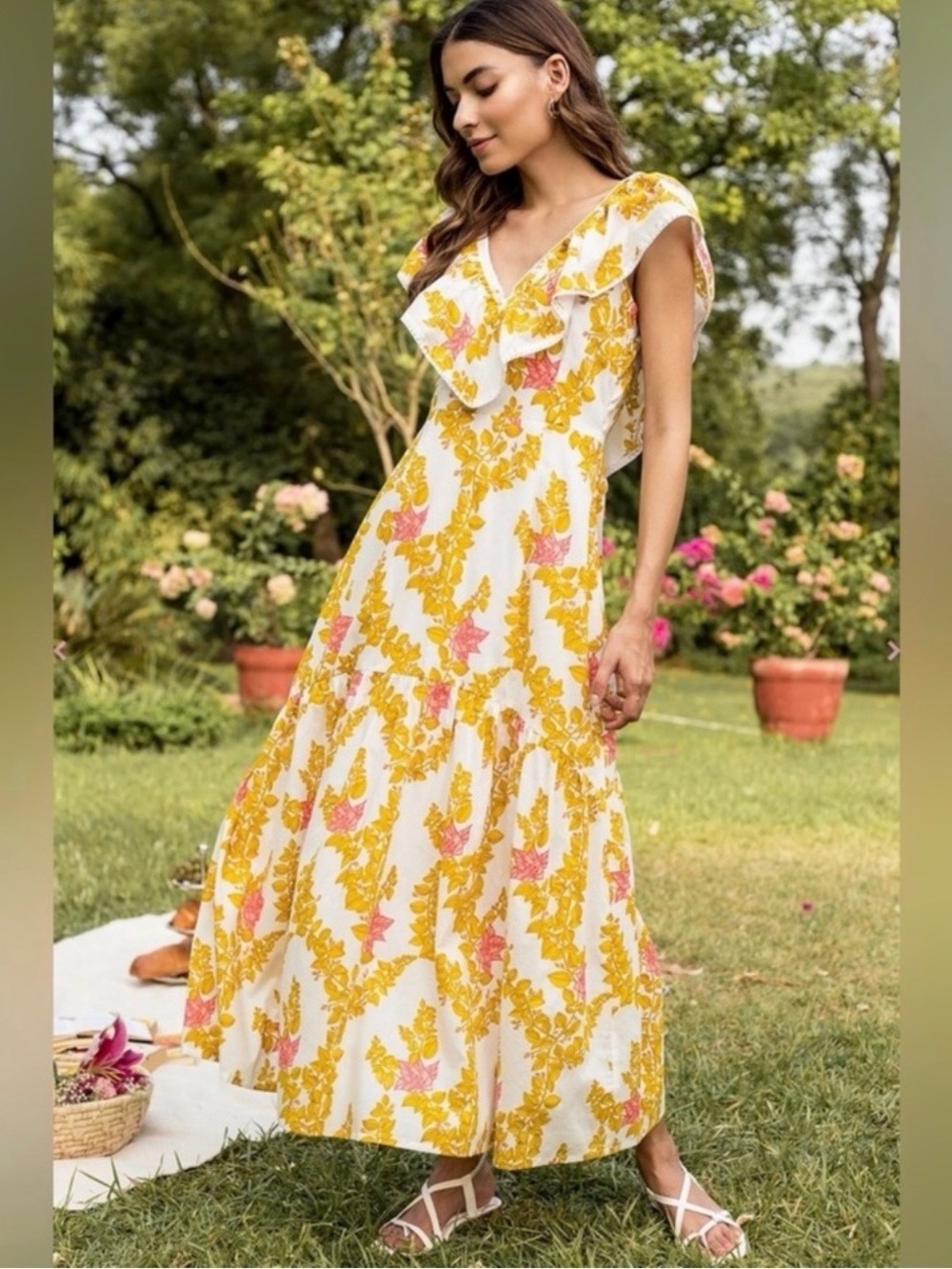 Tuckernuck | Beyond by Vera 1814 Ella Floral Maxi Dress - Size: Small
